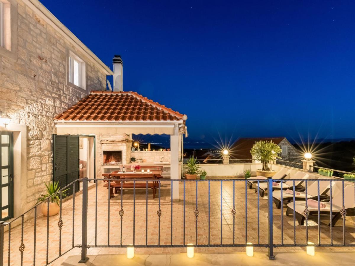 Luxurious Villa In Selca With Pool Exterior foto